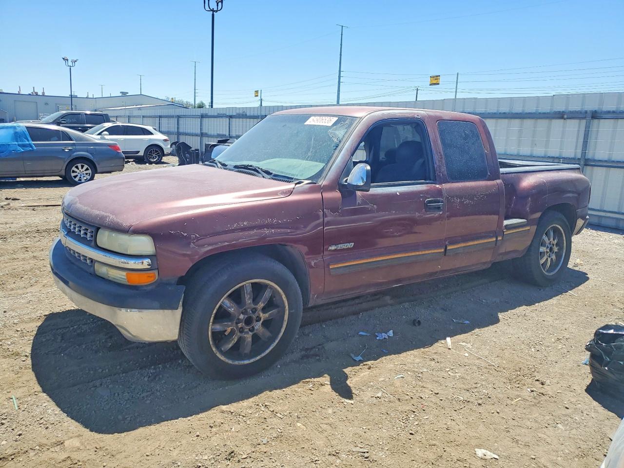 2001 Chevrolet Silverado 1500, VIN 2GCEC19VX11246190 — Side