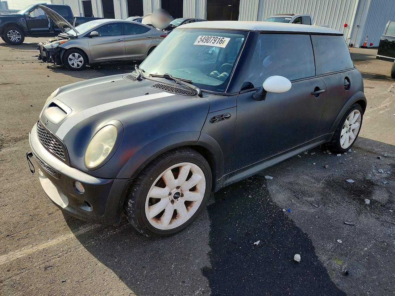 2003 MINI Hardtop S, VIN WMWRE33443TD65163 — Перед