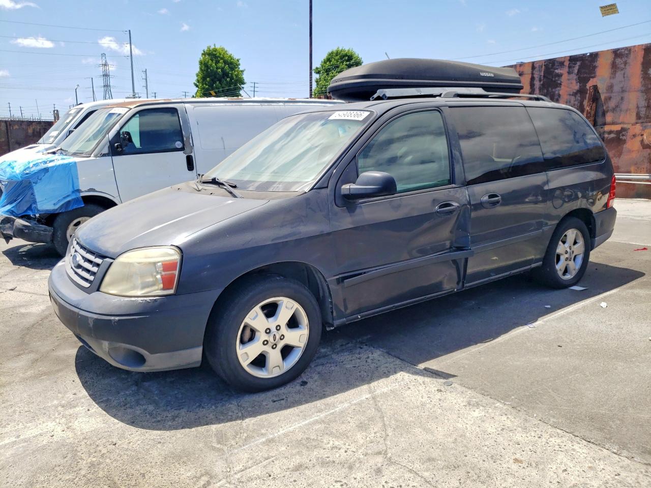 2007 Ford Freestar SE, VIN 2FMDA51697BA05894 — Rear end