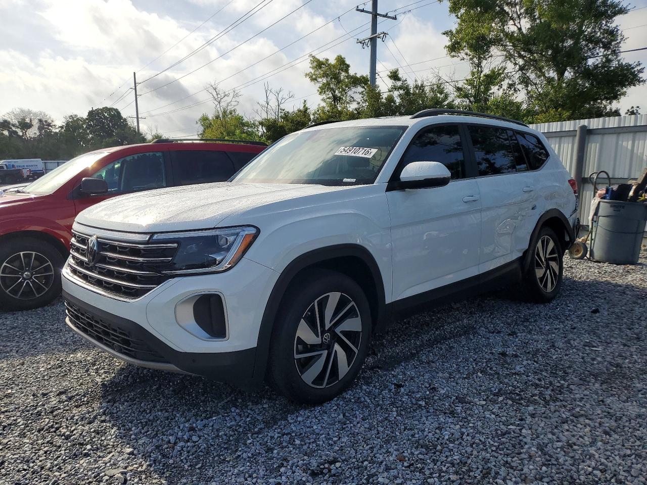 2024 Volkswagen Atlas SE, VIN 1V2JR2CAXRC595170 — Rear end