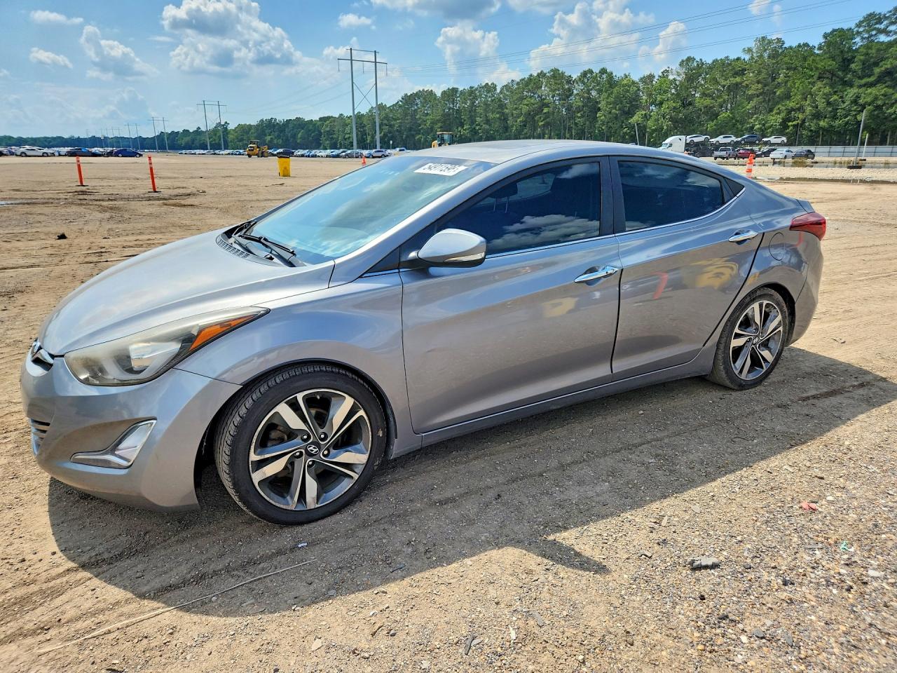 2014 Hyundai Elantra SE, VIN KMHDH4AE8EU101021 — Minor dents and scratches