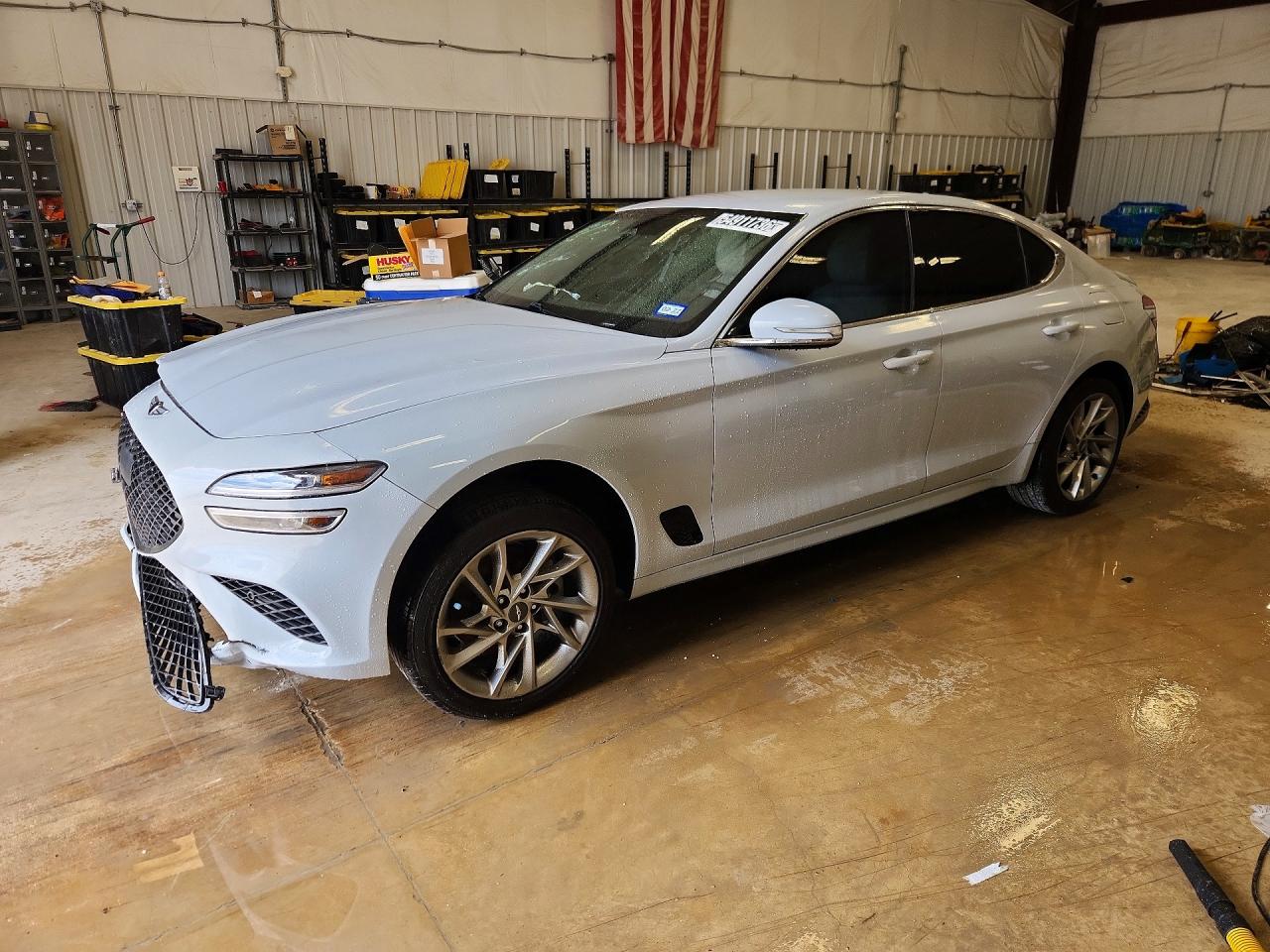 2022 Genesis G70 2.0T, VIN KMTG34TA8NU093949 — Front end