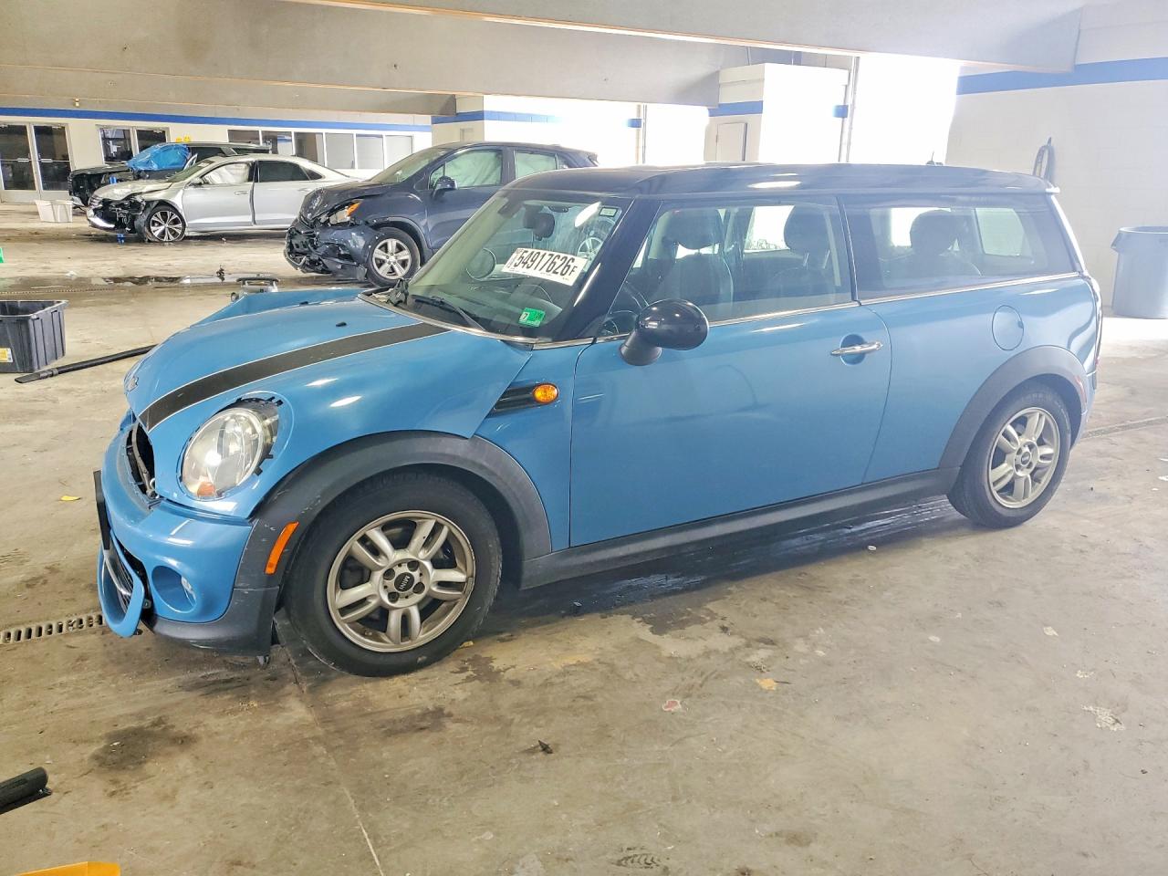 2013 MINI Clubman, VIN WMWZF3C5XDT491127 — Перед