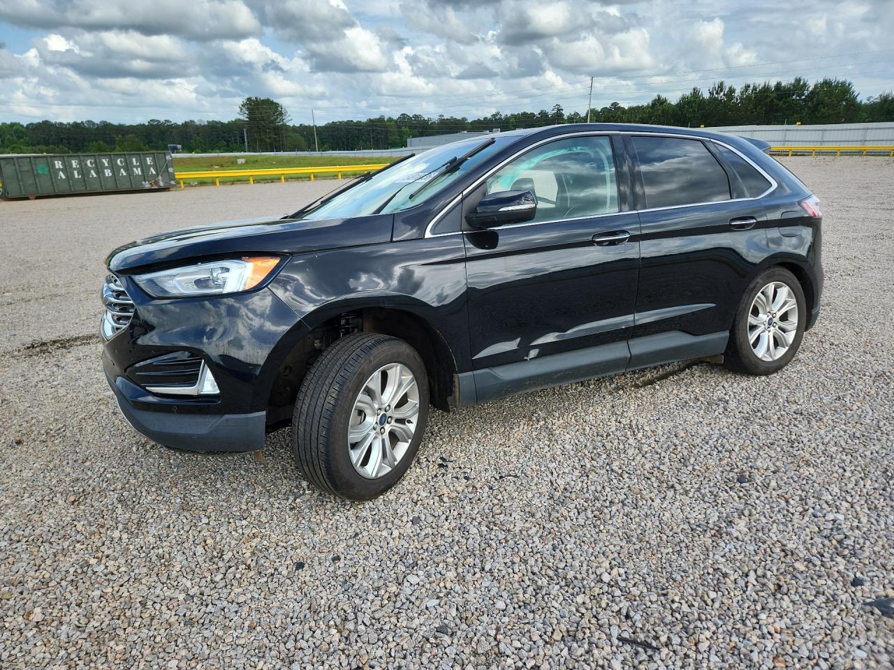 2022 Ford Edge Titanium, VIN 2FMPK4K96NBA30648 — Side