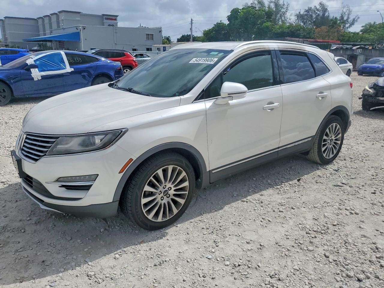 2017 Lincoln MKC Reserve, VIN 5LMCJ3D94HUL49325 — Burn