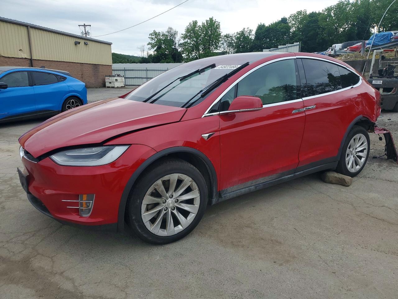 2020 Tesla Model X Long Range, VIN 5YJXCBE28LF298315 — Rear end