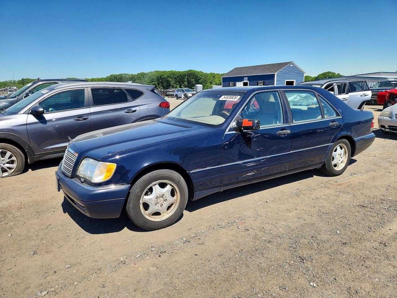 1999 Mercedes-Benz S 320/430/500, VIN WDBGA33G3XA420375 — Side