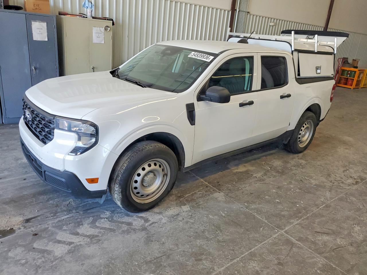 2025 Ford Maverick XL, VIN 3FTTW8BA4SRB18958 — Rear end