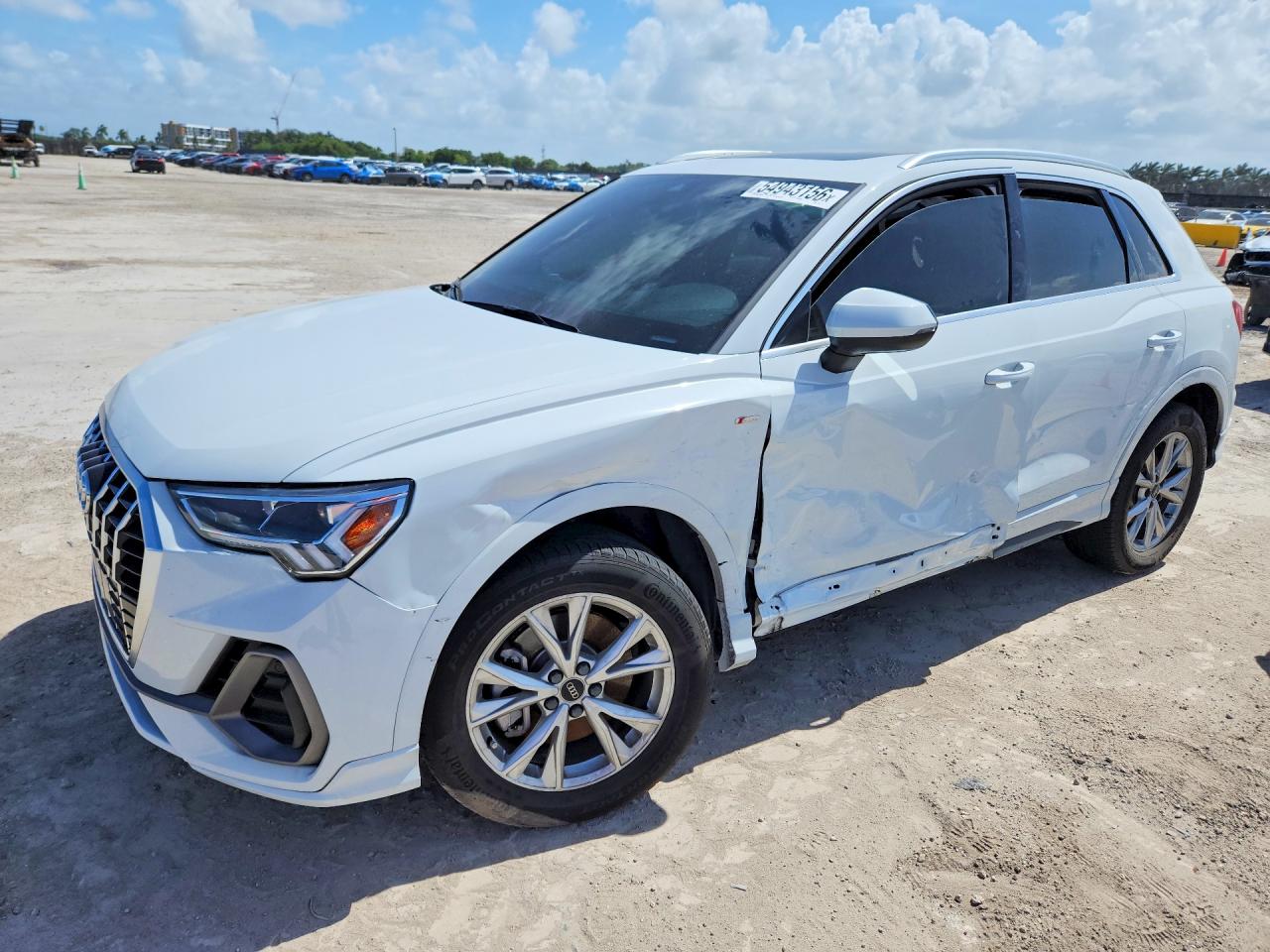 2024 Audi Q3 S line Premium, VIN WA1DECF35R1117113 — Перед