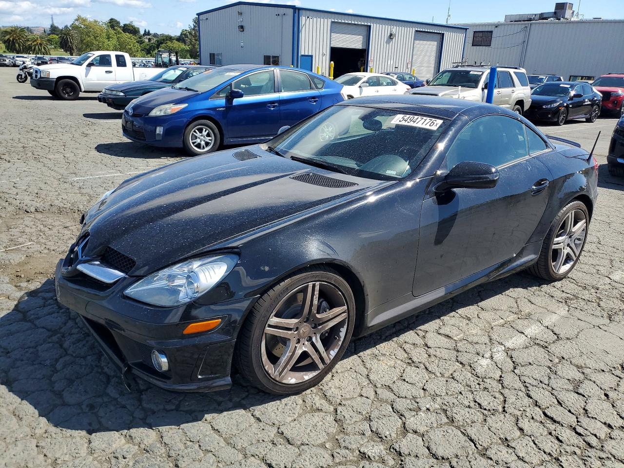 2011 Mercedes-Benz SLK 230/320, VIN WDBWK5JA4BF235508 — Front end