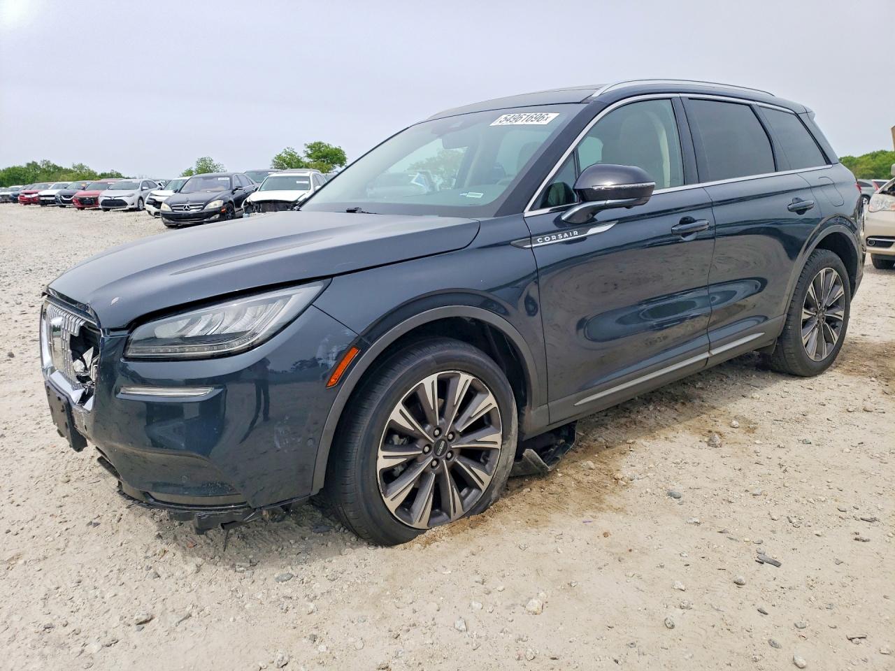 2021 Lincoln Corsair Reserve, VIN 5LMCJ2D96MUL08439 — Front end