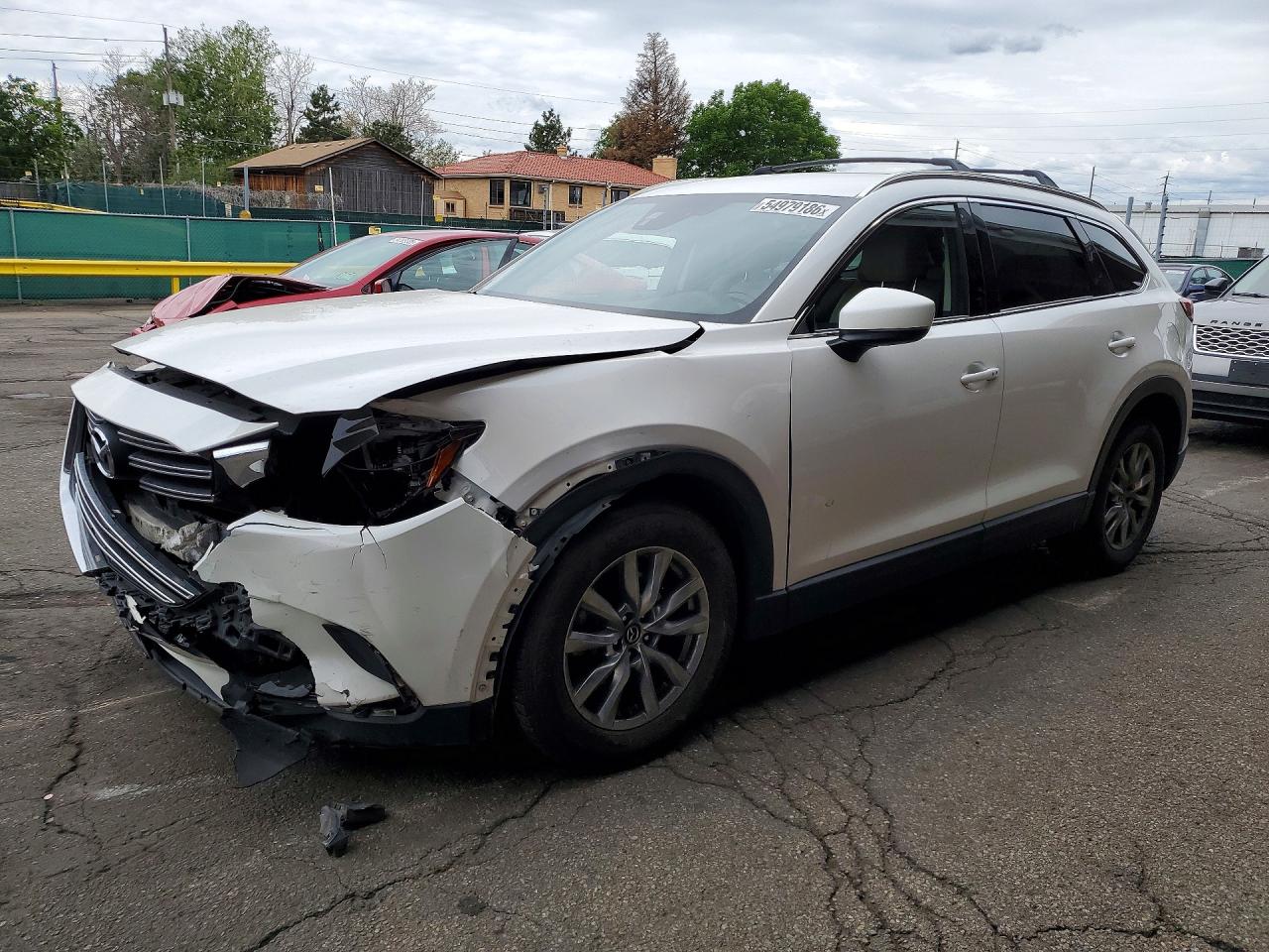 2017 Mazda CX-9 Touring, VIN JM3TCACY6H0134400 — Перед