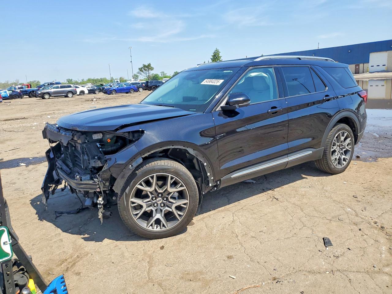 2025 Ford Explorer Platinum, VIN 1FMWK8HC8SGB69089 — Front end