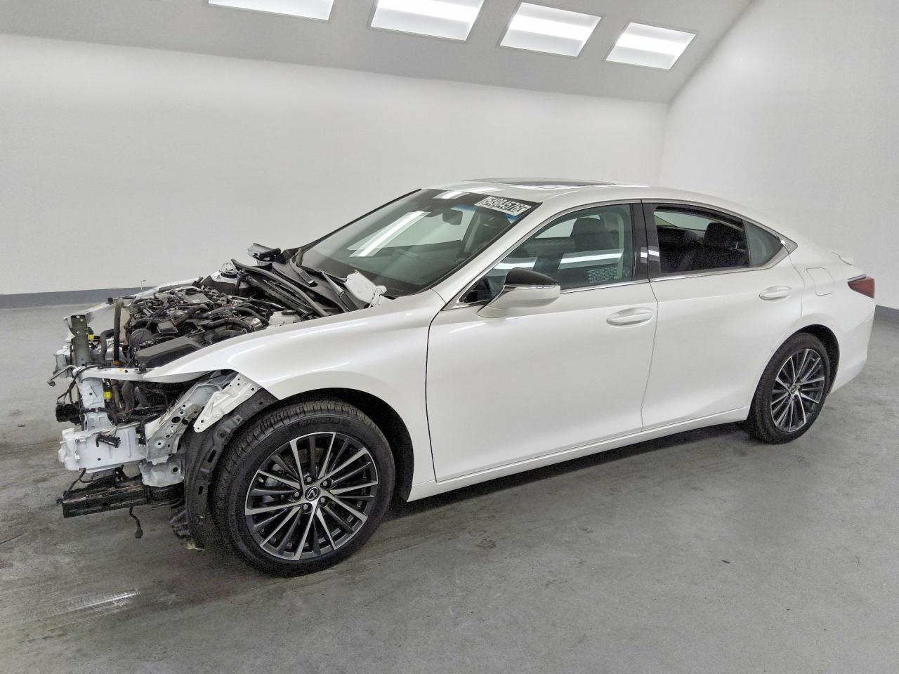 2024 Lexus ES 300h, VIN 58ADA1C11RU052451 — Front end