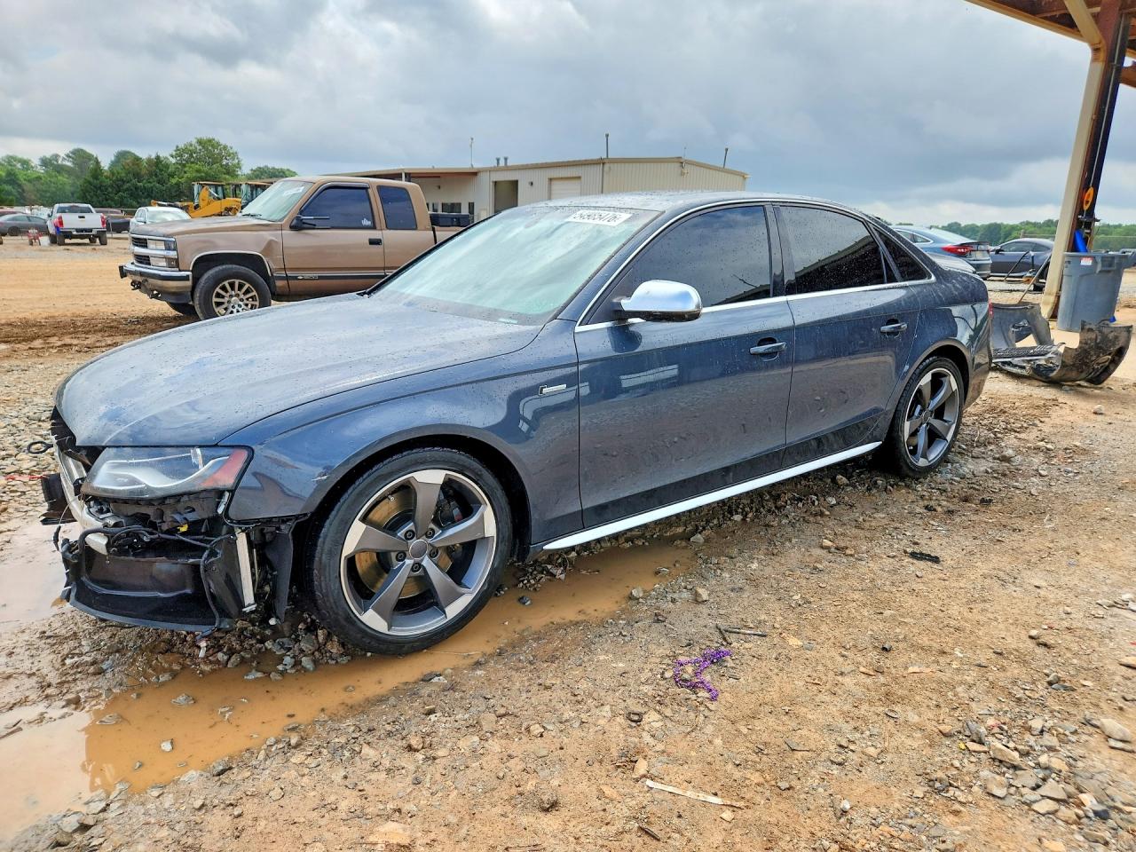 2011 Audi S4 Premium Plus, VIN WAUBGAFL6BA012174 — Перед