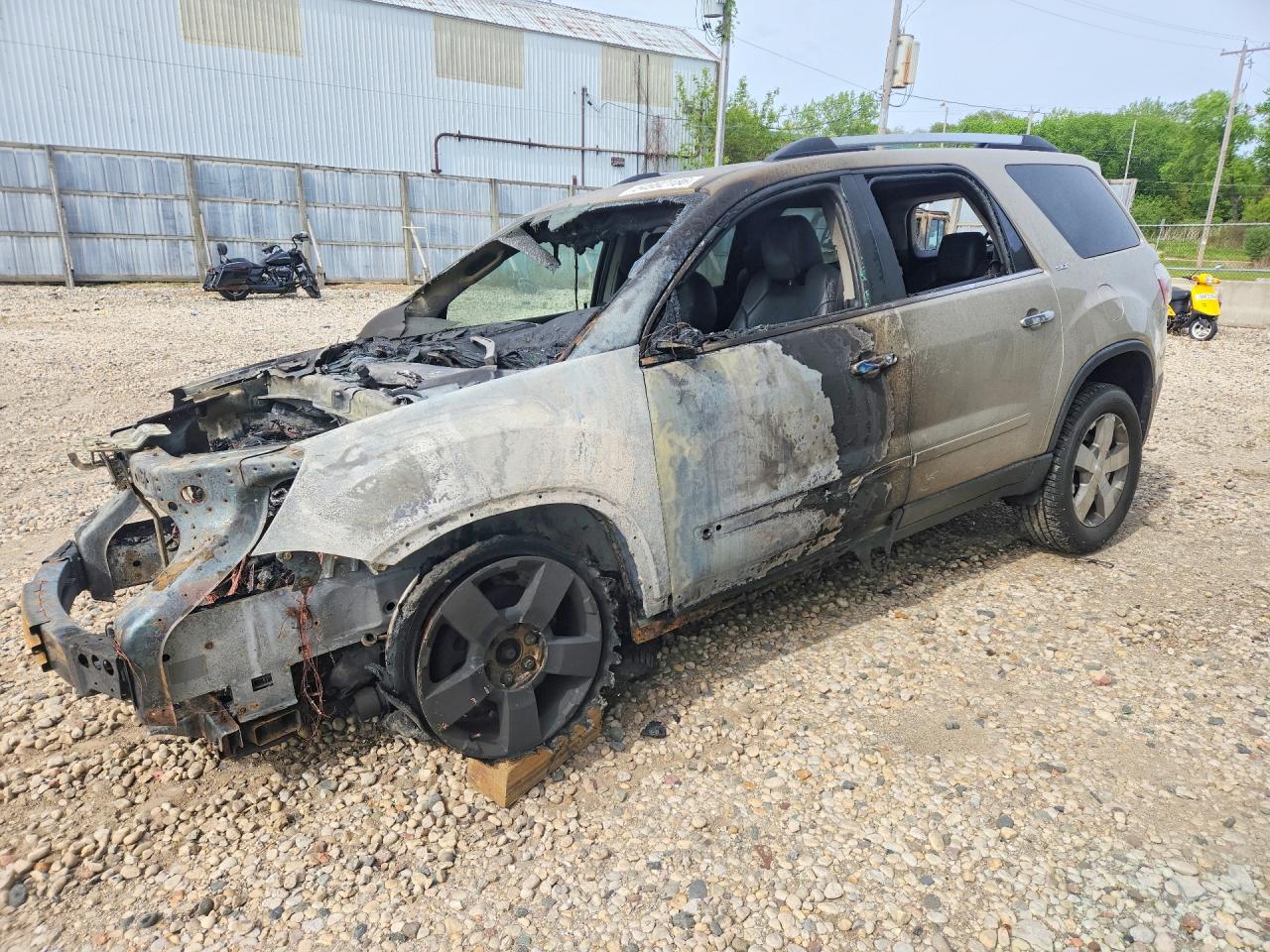 2010 GMC Acadia SLT1, VIN 1GKLVMED9AJ109820 — Burn