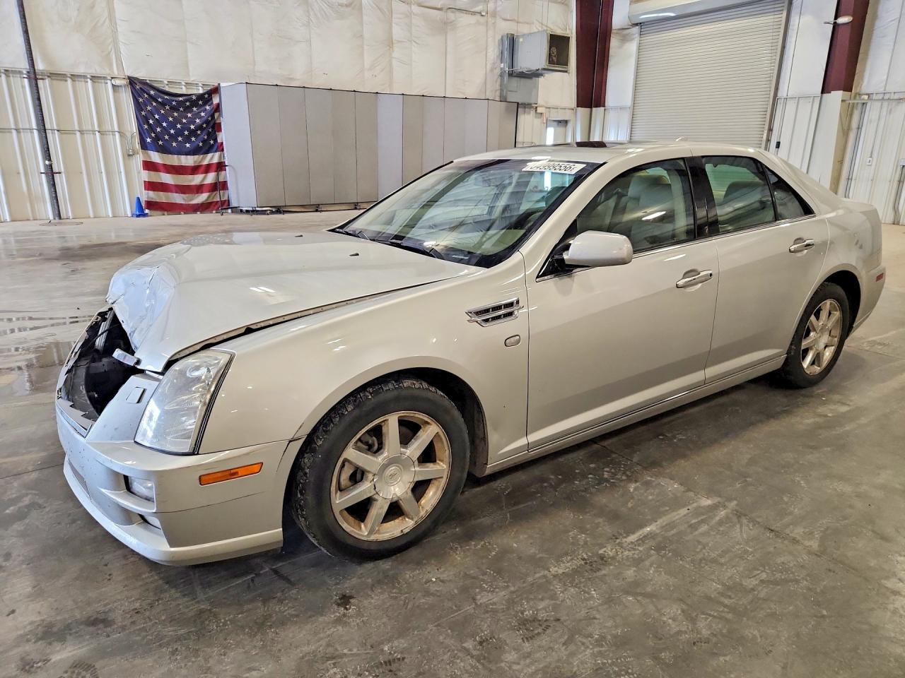 2011 Cadillac STS RWD, VIN 1G6DW6ED6B0104884 — Перед