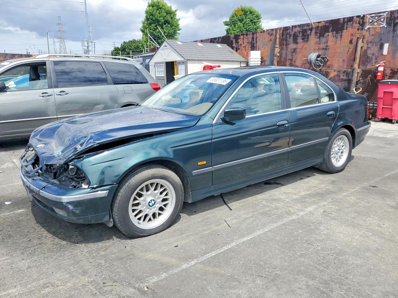 2000 BMW 5 Series 528i, VIN WBADM6345YGU18707 — Перед