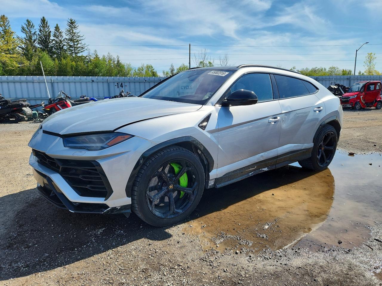 2022 Lamborghini Urus, VIN ZPBCA1ZL5NLA22104 — Front end