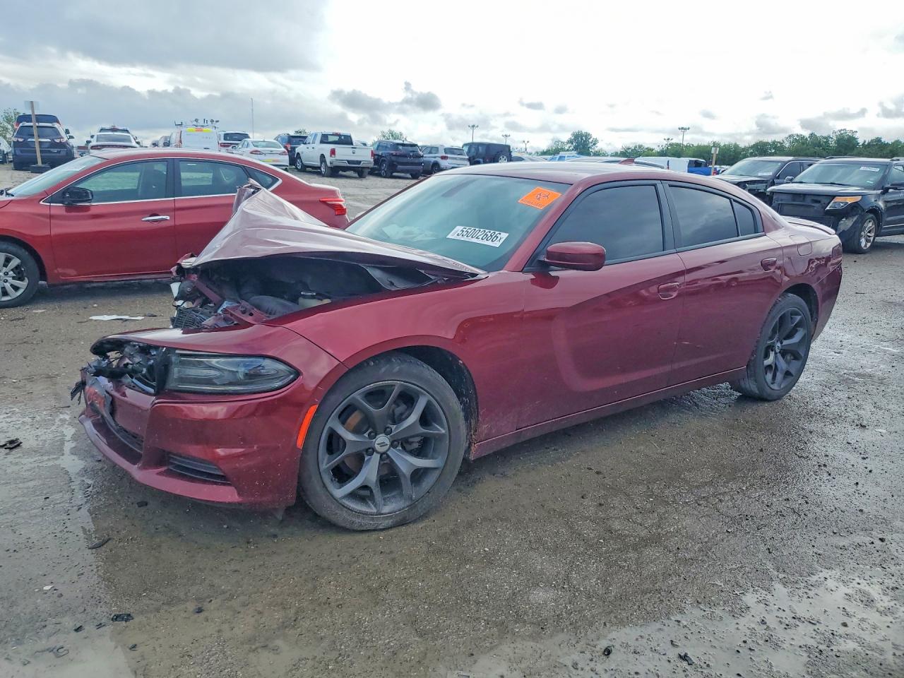 2019 Dodge Charger SXT, VIN 2C3CDXBG7KH745805 — Front end