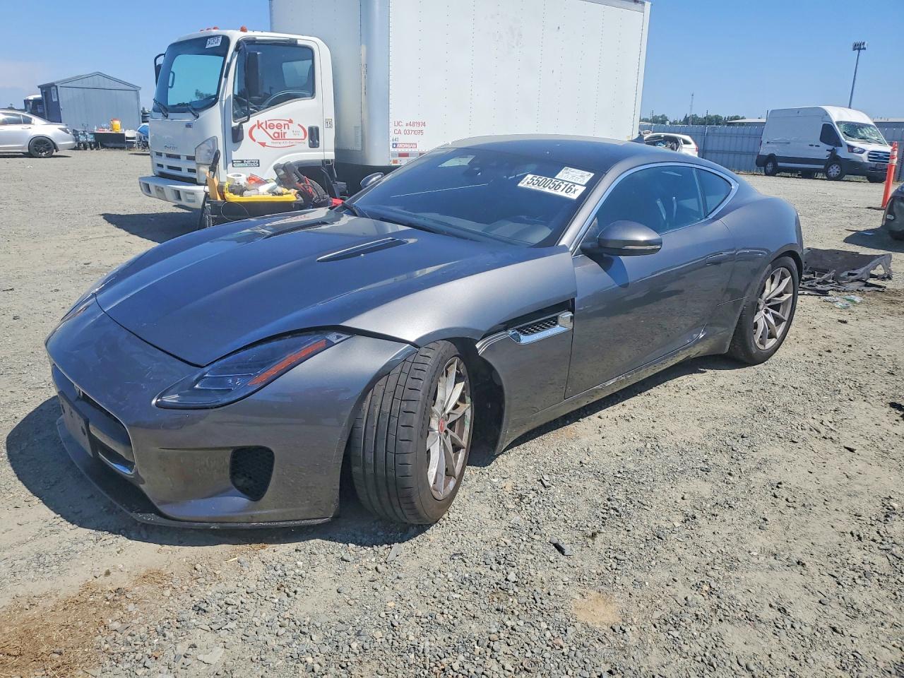 2019 Jaguar F-Type P300, VIN SAJDD1GX3KCK62337 — Перед