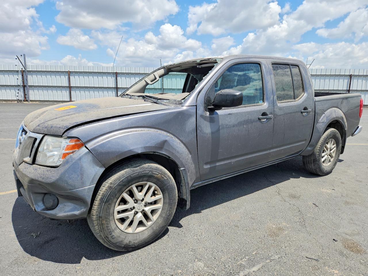 2020 Nissan Frontier SV, VIN 1N6ED0EA8LN723319 — Front end
