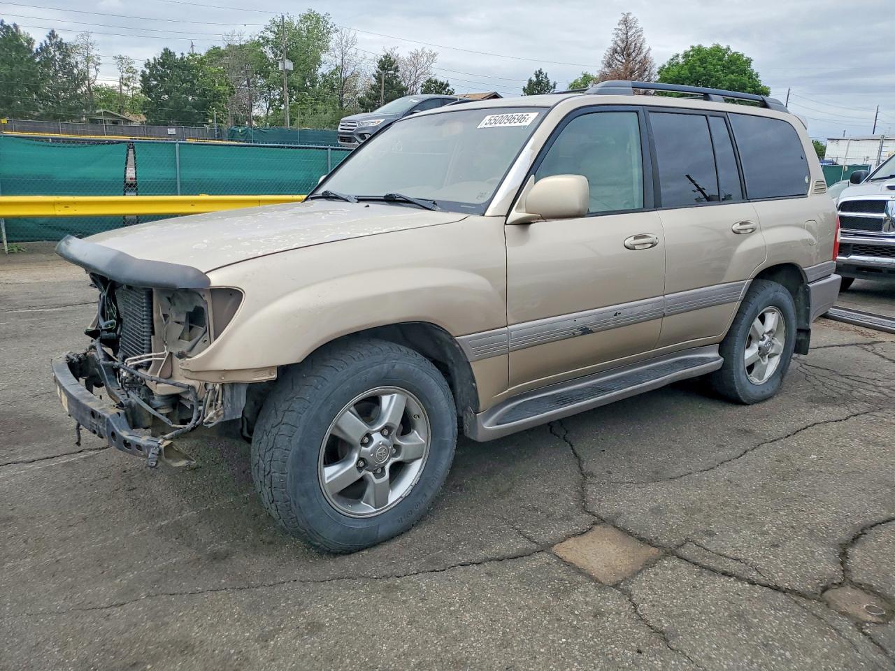 2007 Toyota Land Cruiser, VIN JTEHT05J772113658 — Front end