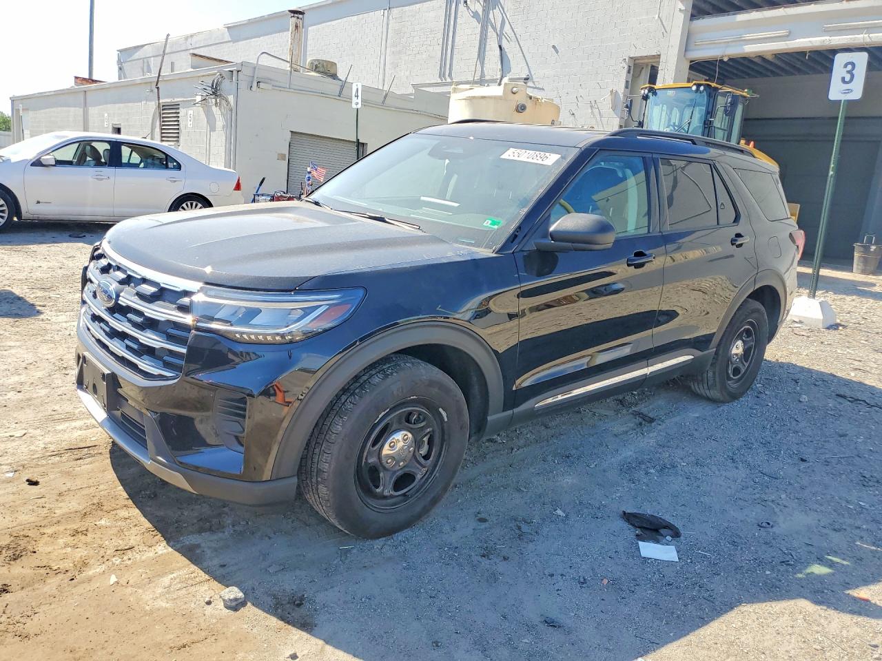 2025 Ford Explorer Active, VIN 1FMUK8DH9SGB47031 — Перед