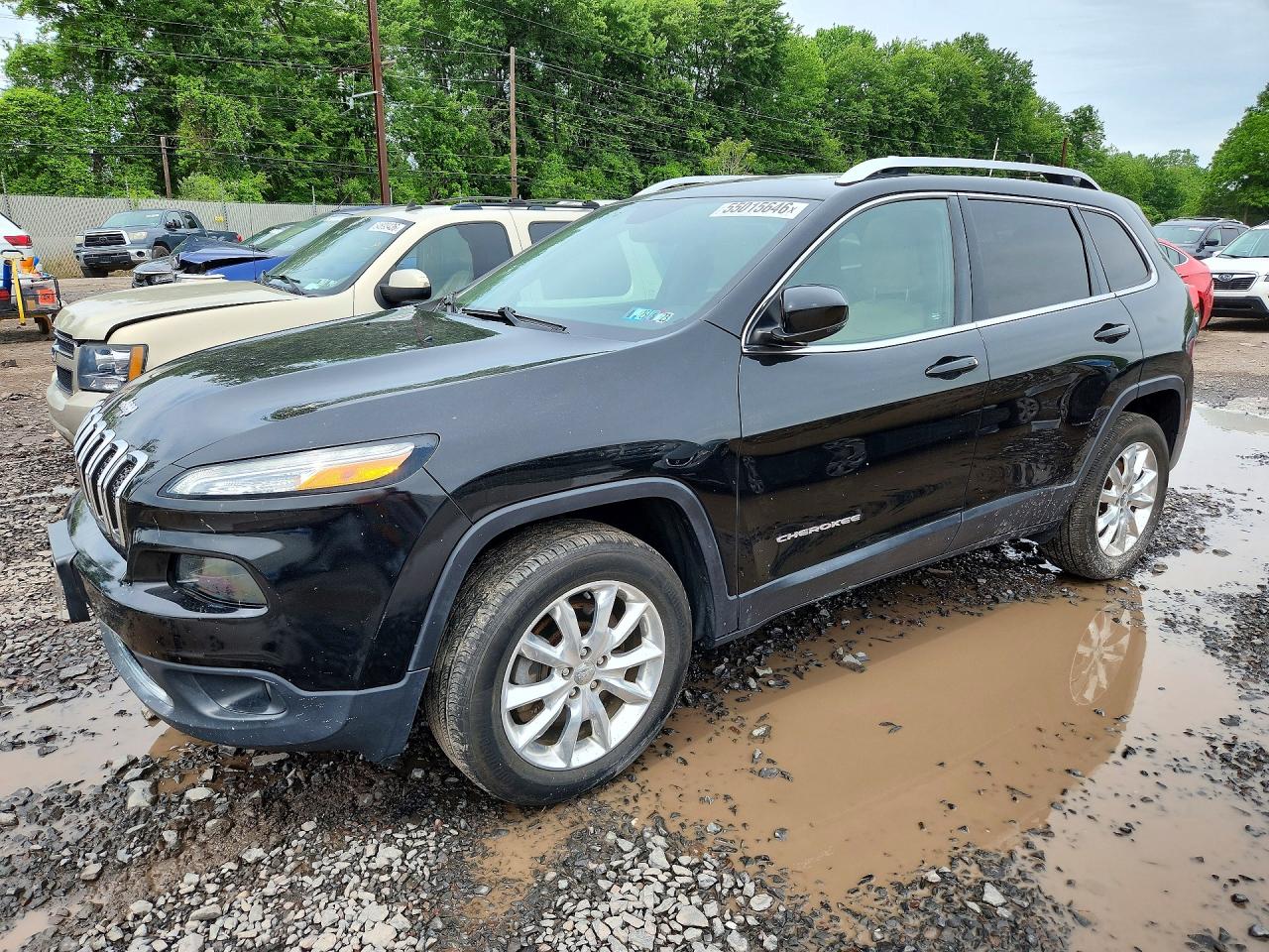 2017 Jeep Cherokee Limited, VIN 1C4PJMDB1HW529982 — Interior fire