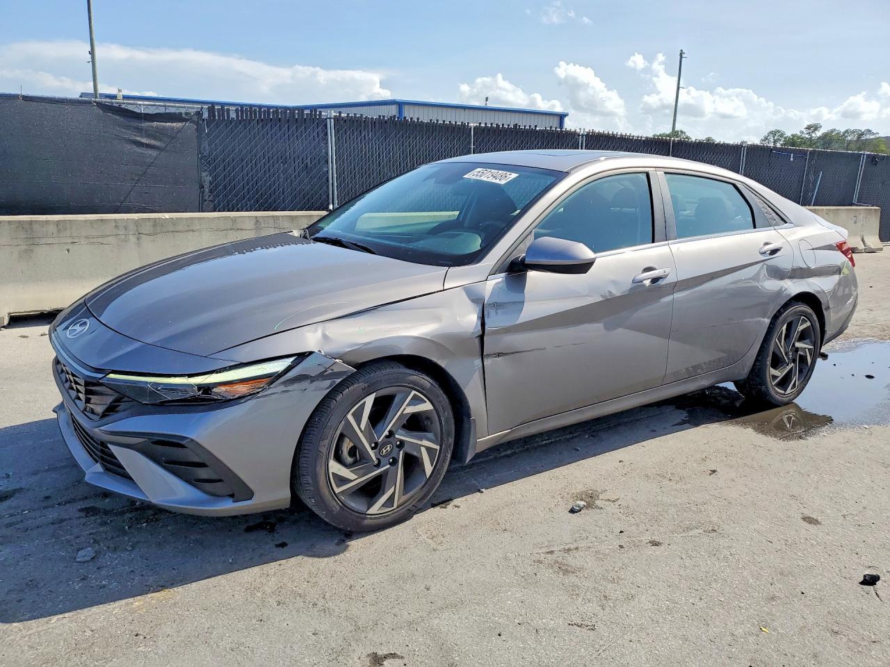 2024 Hyundai Elantra SEL, VIN KMHLS4DG1RU805254 — Front end
