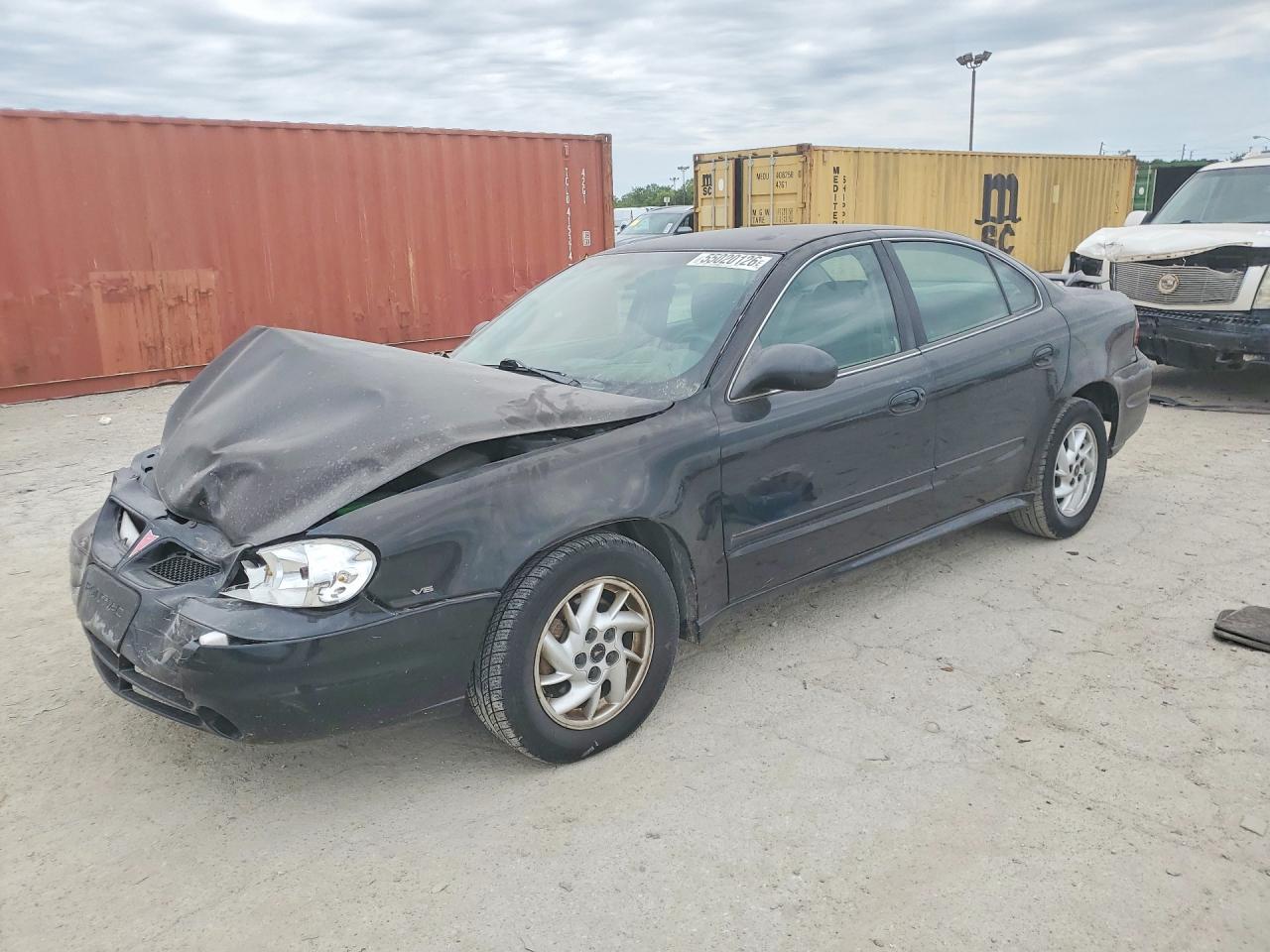 2003 Pontiac Grand Am SE1, VIN 1G2NF52E03C319741 — Front end