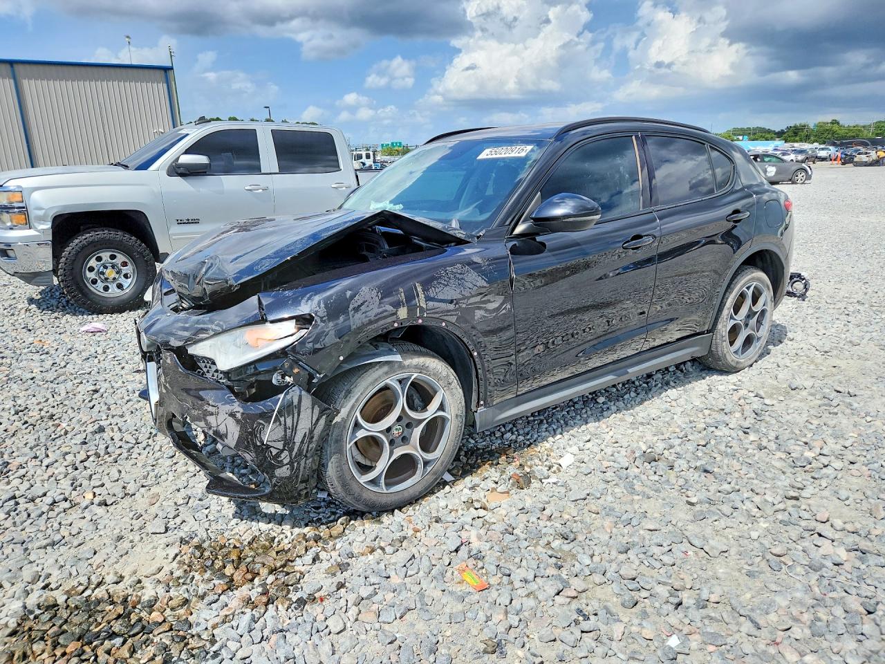 2018 Alfa Romeo Stelvio Sport, VIN ZASFAKPN8J7B79599 — Front end