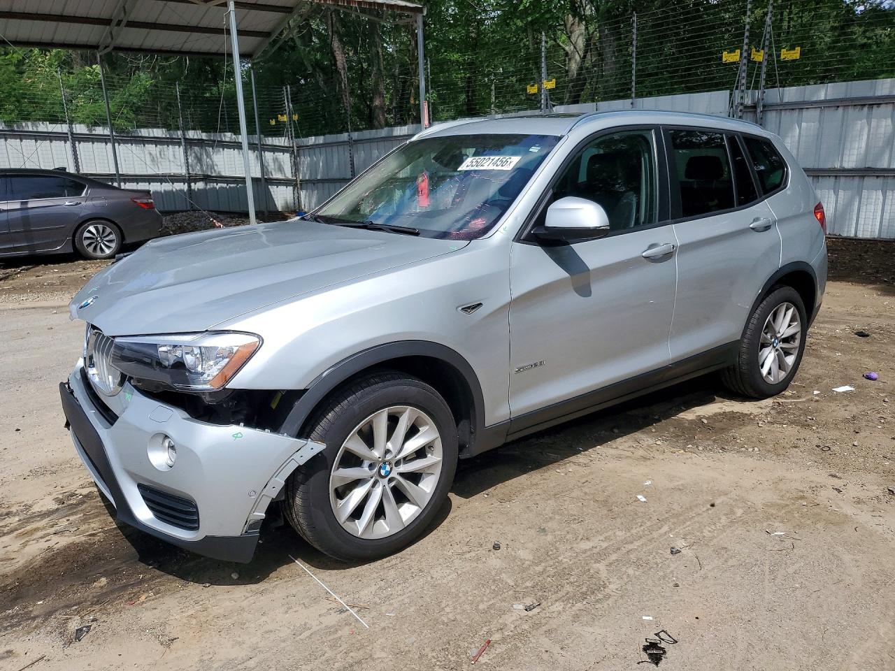 2017 BMW X3 sDrive28i, VIN 5UXWZ7C33H0X40067 — Front end