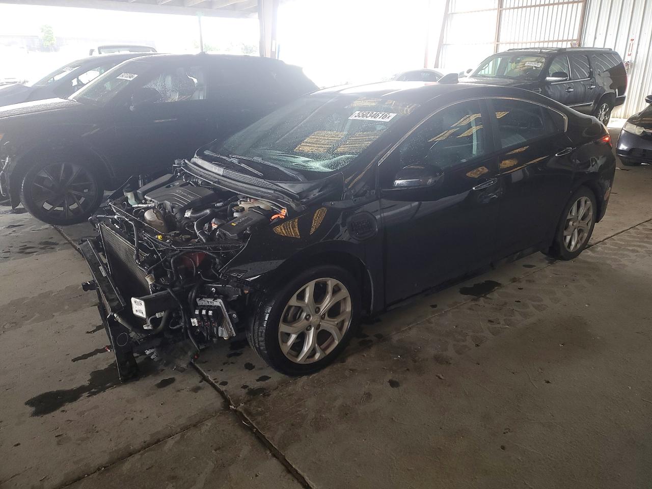 2017 Chevrolet Volt Premier, VIN 1G1RD6S53HU110402 — Front end