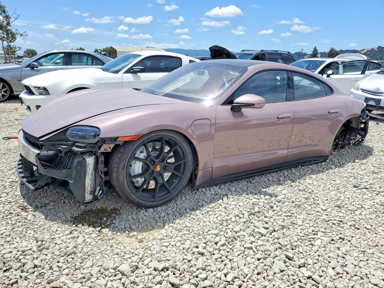 2024 Porsche Taycan GTS, VIN WP0AD2Y19RSA47498 — Зад