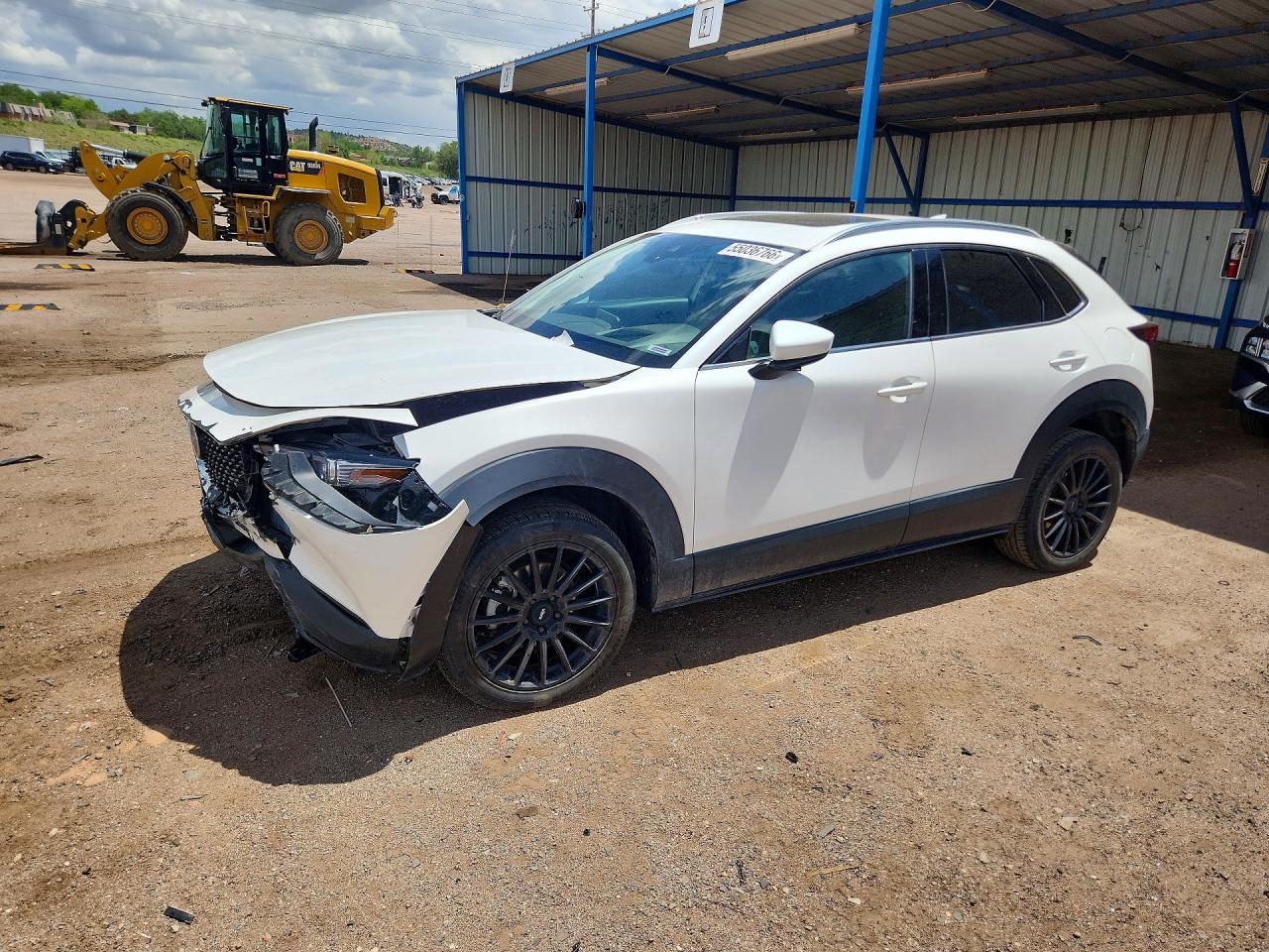 2021 Mazda CX-30 Premium, VIN 3MVDMBDM2MM219672 — Front end