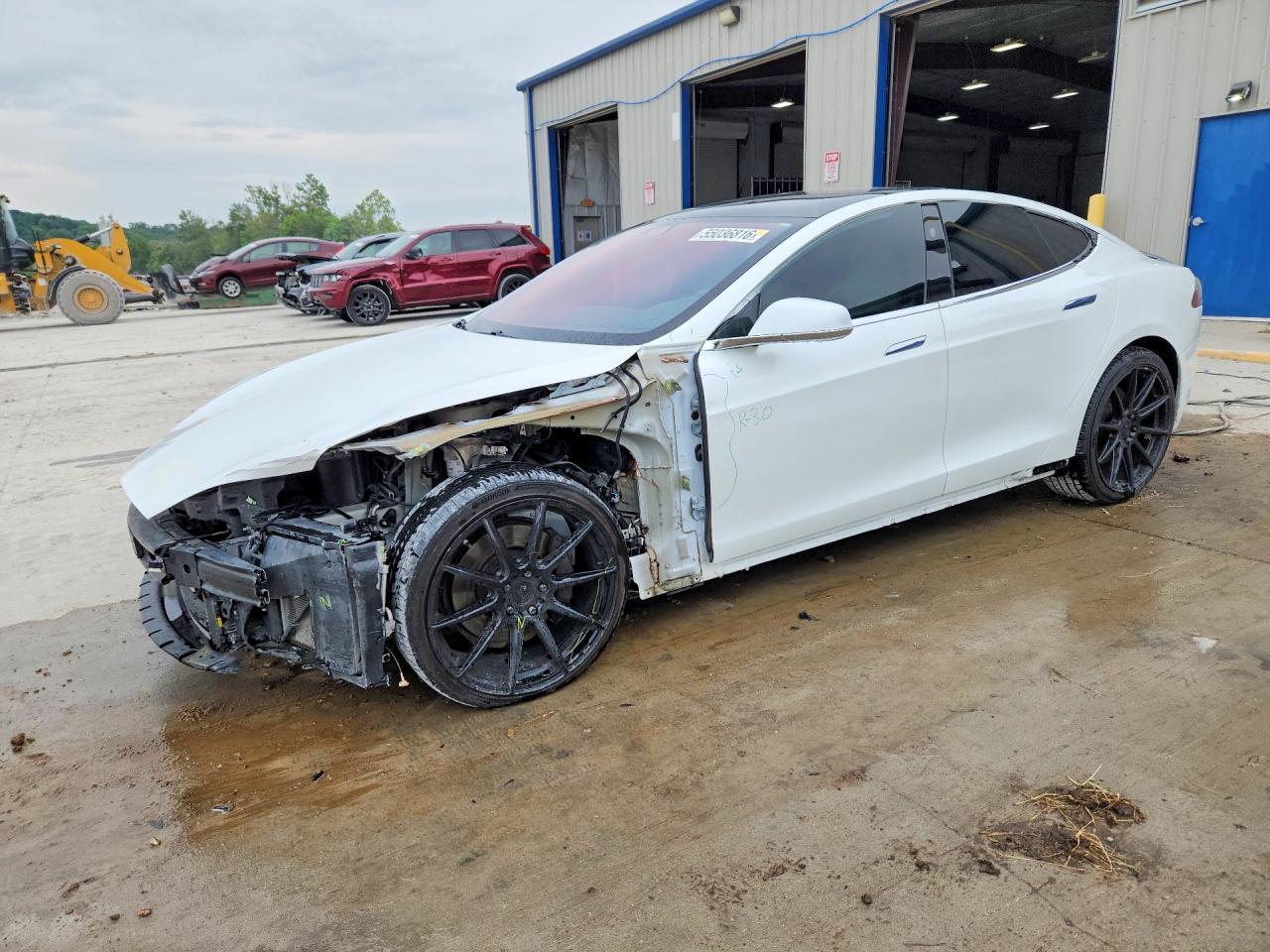 2019 Tesla Model S 75D, VIN 5YJSA1E29KF340659 — Front end