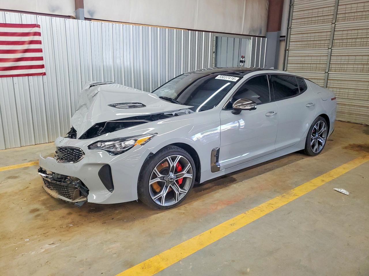 2020 Kia Stinger GT2, VIN KNAE55LC5L6074037 — Перед