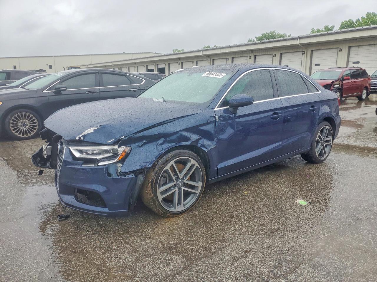 2019 Audi A3 Premium, VIN WAUBEGFF7KA092264 — Перед