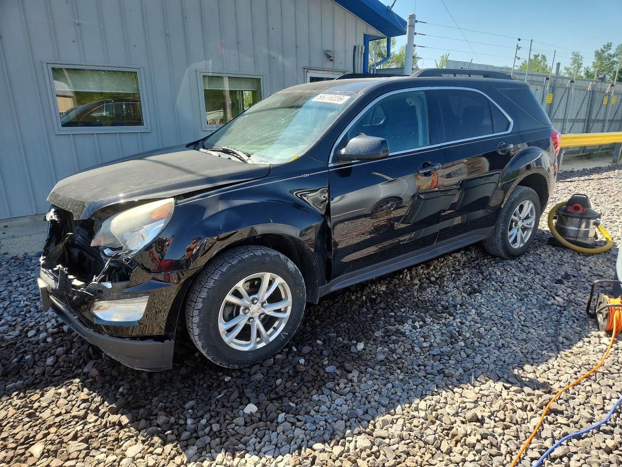2016 Chevrolet Equinox LT, VIN 2GNALCEK8G1117578 — Front end