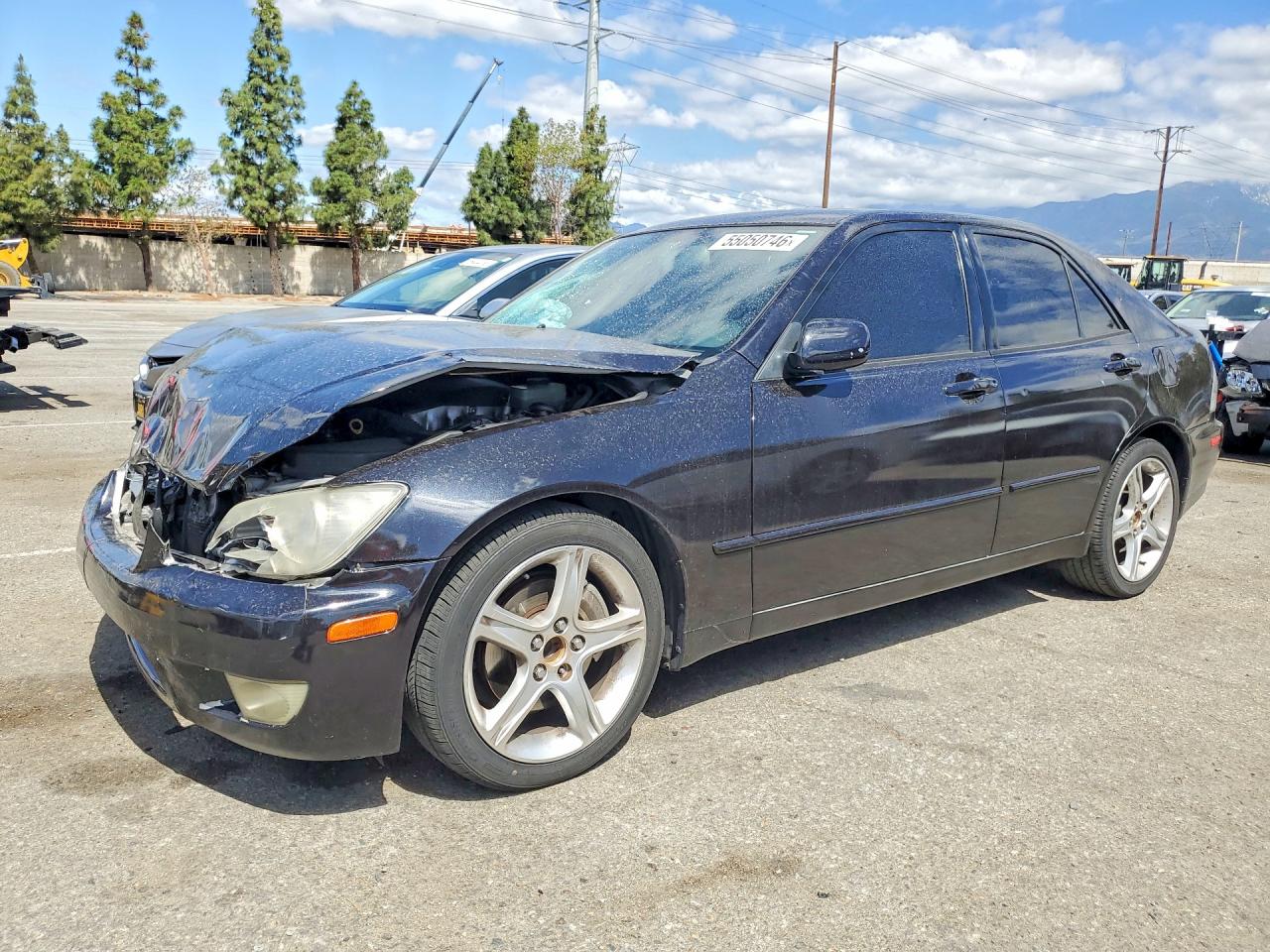 2005 Lexus IS 300, VIN JTHBD192050099173 — Front end