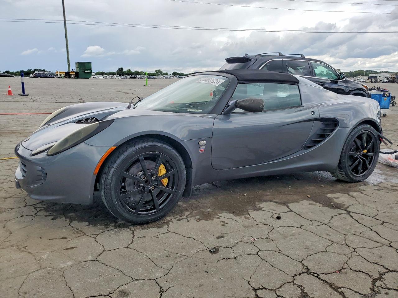 2005 Lotus Elise, VIN SCCPC111X5HL30531 — Перед