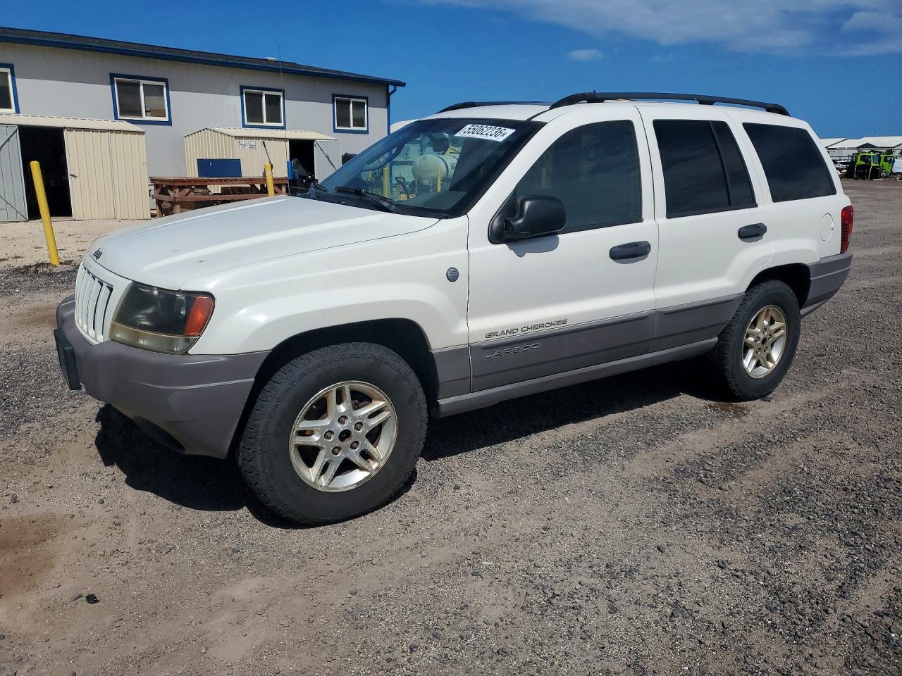 2004 Jeep Grand Cherokee Laredo, VIN 1J4GW48N84C378439 — Minor dents and scratches