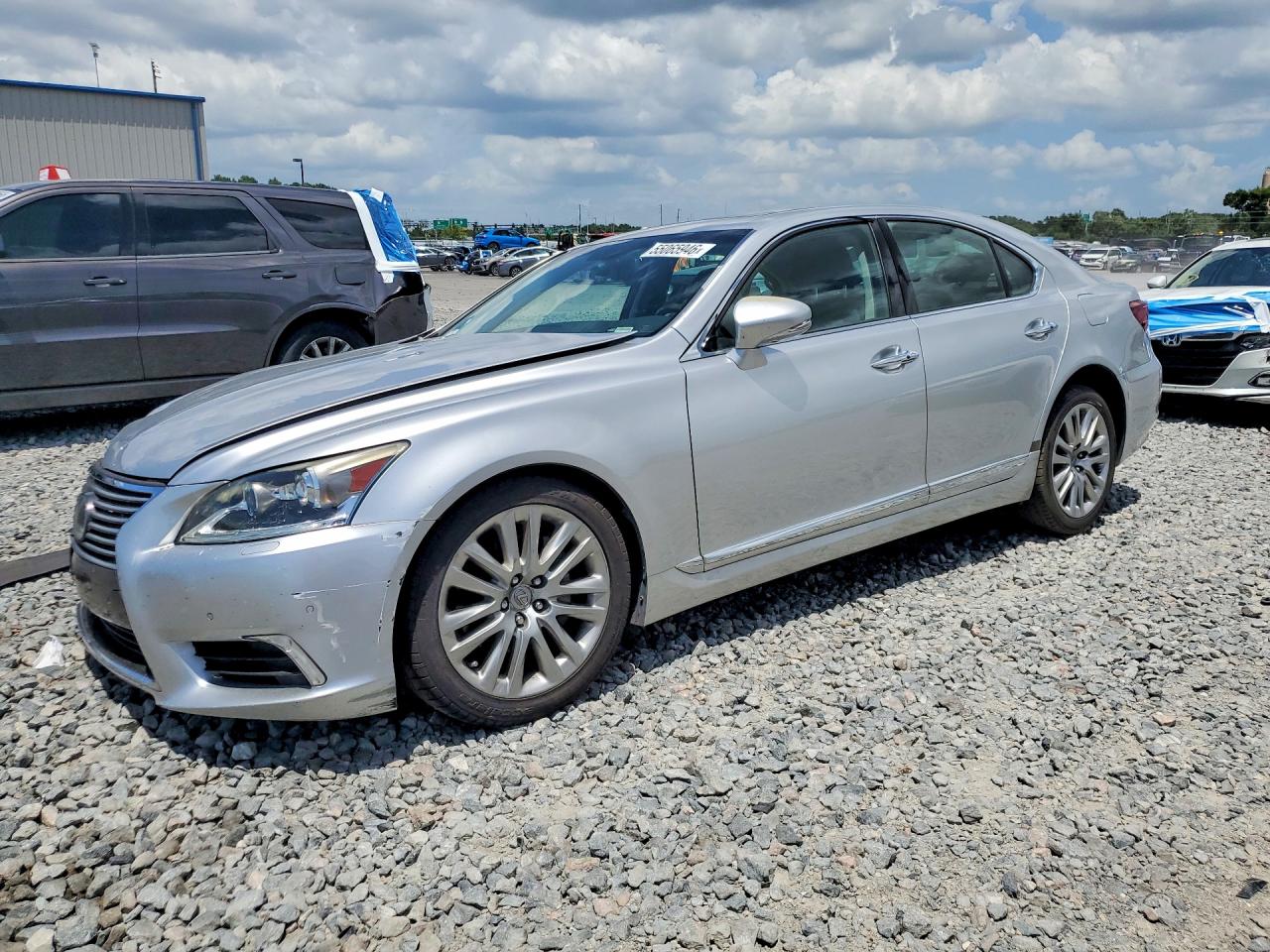 2017 Lexus LS 460, VIN JTHBL5EF4H5144478 — Front end