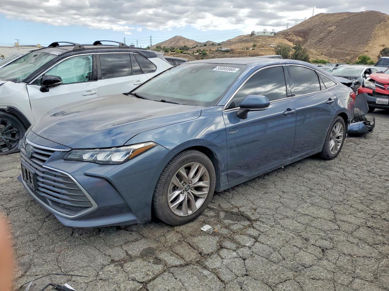 2019 Toyota Avalon Limited Hybrid, VIN 4T1B21FB8KU003205 — Rear end
