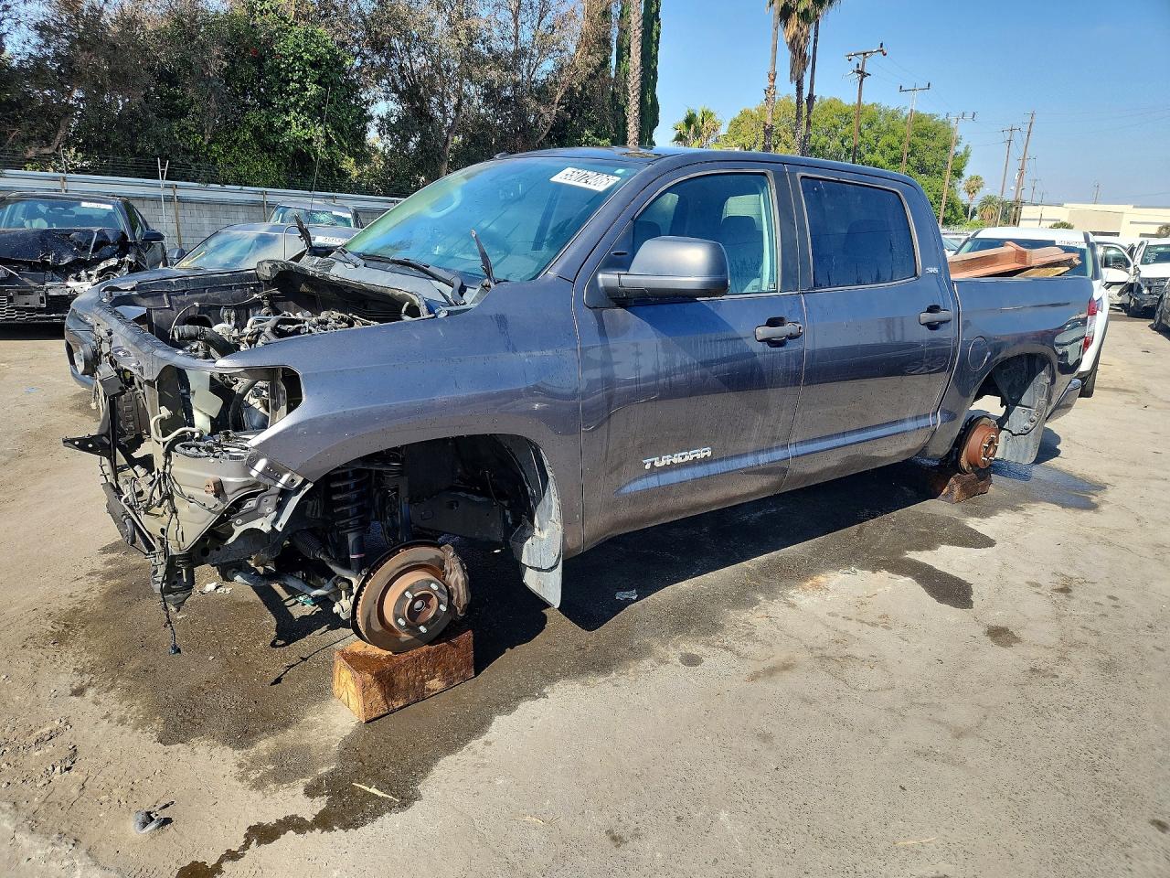 2017 Toyota Tundra SR5, VIN 5TFEM5F16HX112070 — Stripped