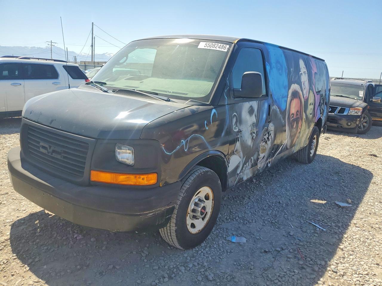2010 GMC Savana Cargo, VIN 1GT2GUBA2A1903537 — Minor dents and scratches