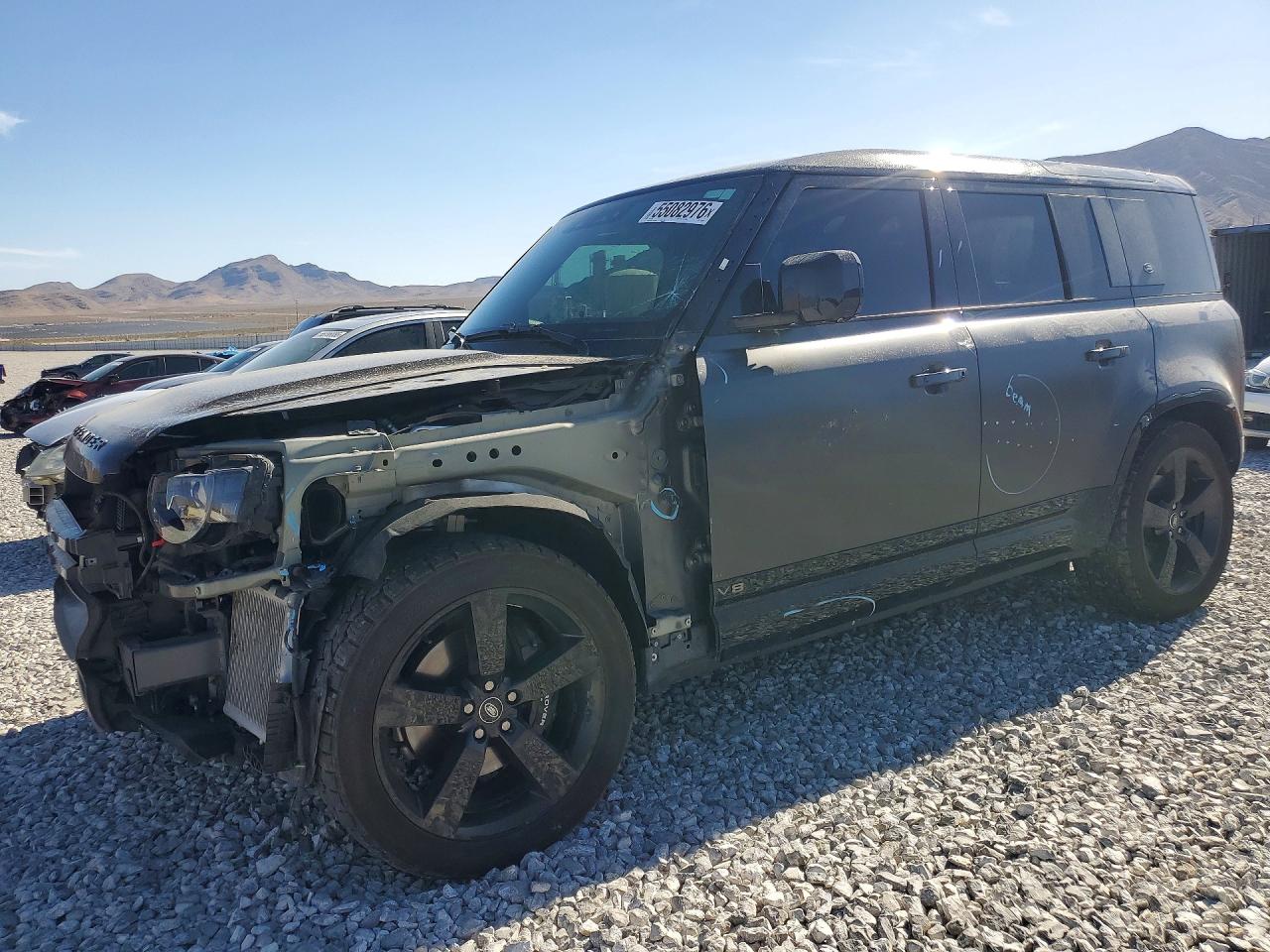 2023 Land Rover Defender V8, VIN SALEWEEE2P2122520 — Front end
