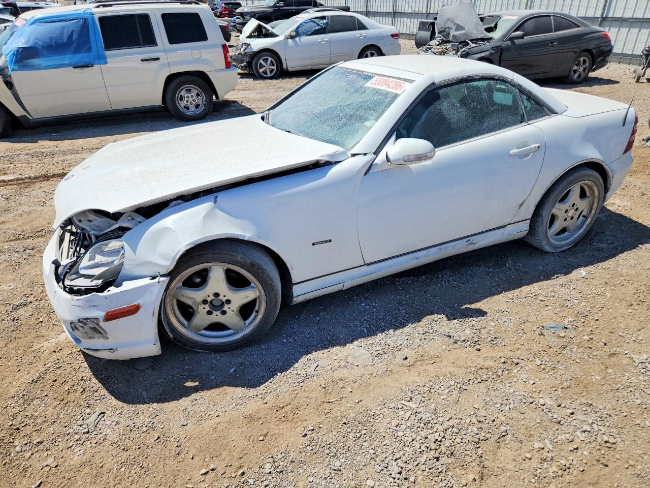2001 Mercedes-Benz SLK 230 Kompressor, VIN WDBKK49F11F174254 — Front end