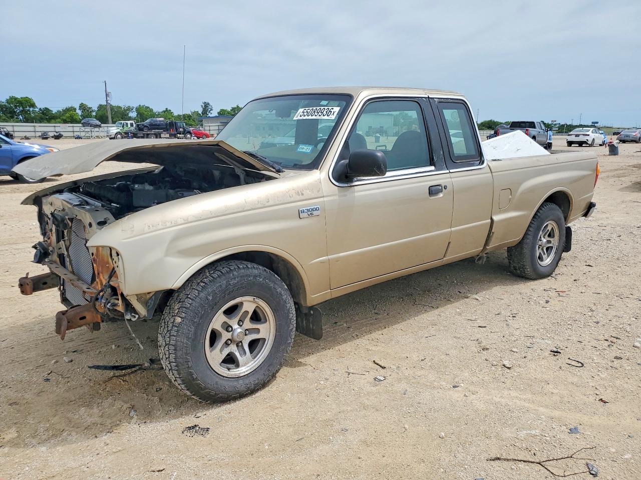 2001 Mazda B-Series DS, VIN 4F4YR16U51TM30025 — Перед